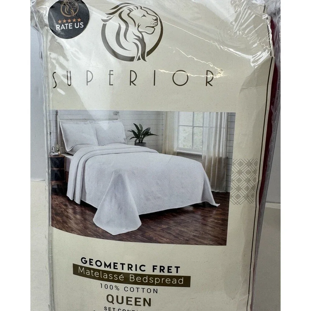 Superior 3PC Queen Cotton Geometric Fret Jacquard Matelassé Bedspread Set